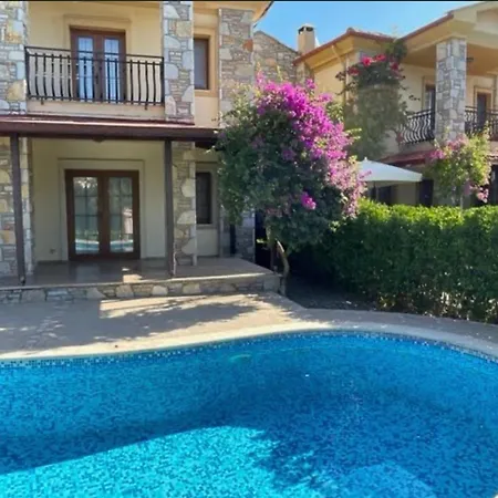 Caretta Luna Villa