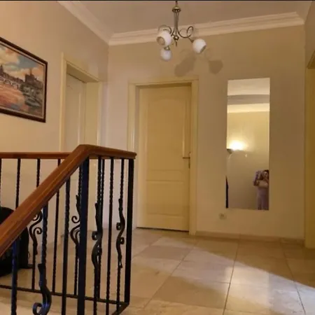 فيلة Caretta Luna *